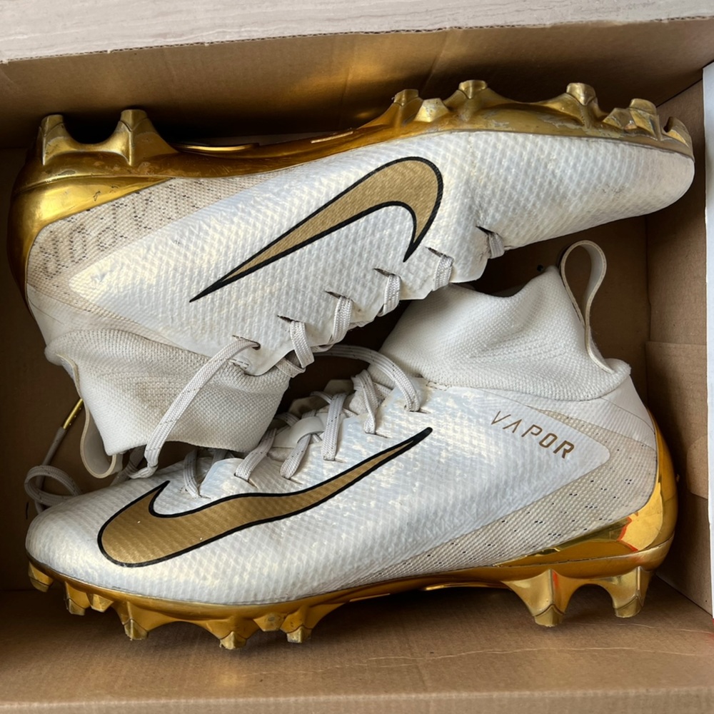 Nike Vapor Untouchable Pro 3 PRM-Phantom-Metallic Gold Cleats